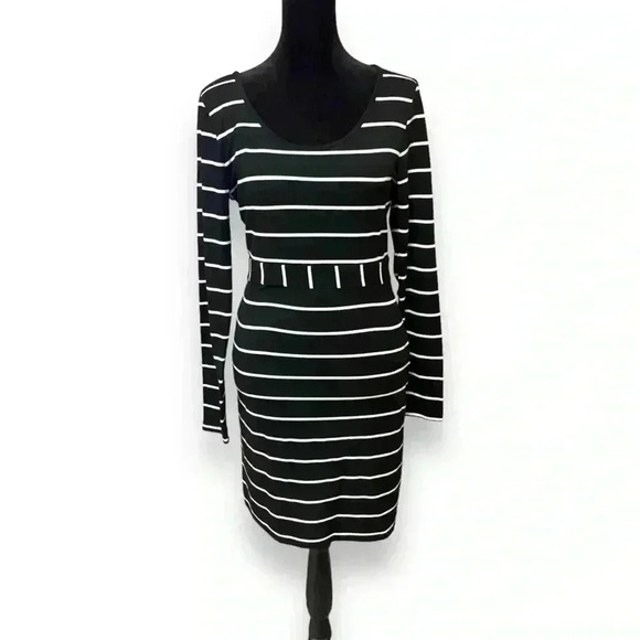 Charlotte Russe Dresses & Skirts - Charlotte Russe Black and White striped Bodycon long sleeve Cutout detail Dress